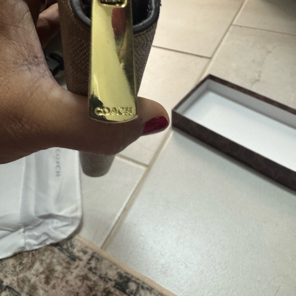 Coach Tan Signature Wallet with Gold Accents - Picture 6 of 6